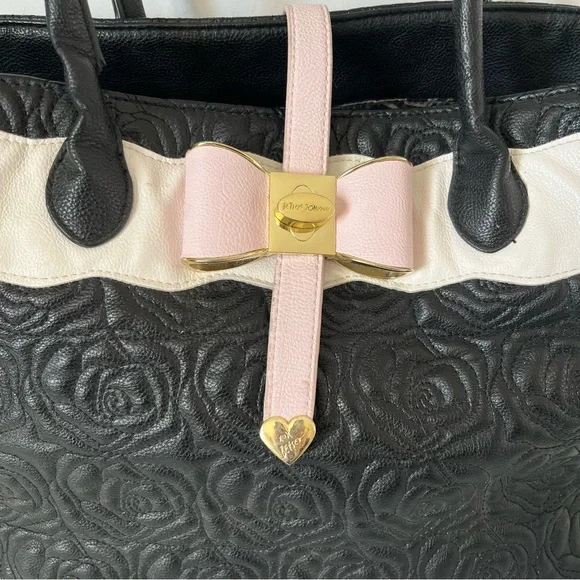 Betsey Johnson Black Quilted Rose Shoulder Tote Bag Black White Pink Bow Large - Picture 5 of 13